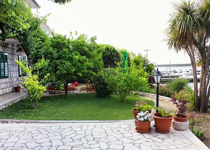 By The Sea Barbat, Rab - 18462 *